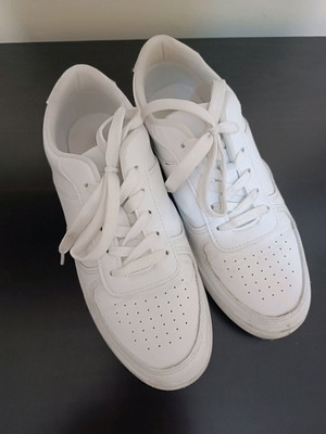 Sinsay women's shoes white like new, size 38