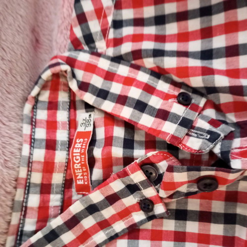 Shirt like new for 3 years old, white and red