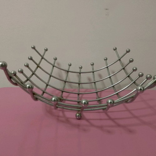Metal Fruit Bowl Elegant like new, zinc alloy 30x30 cm