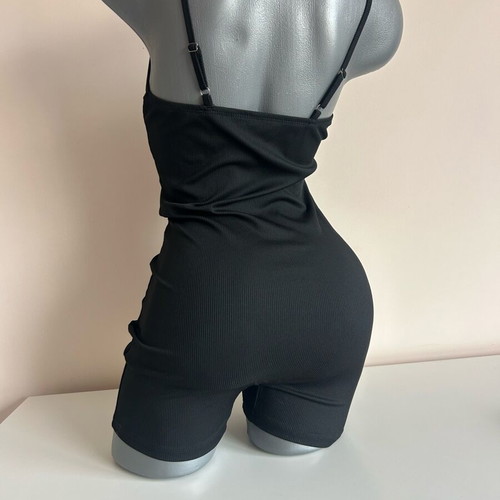 Short black jumpsuit Shein size S like new