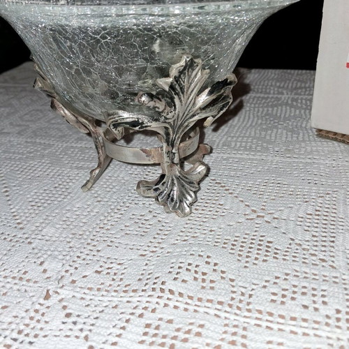 Decorative bowl with crackle glass and metal base, new