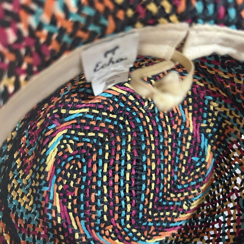 Echo straw hat good quality multicolor new