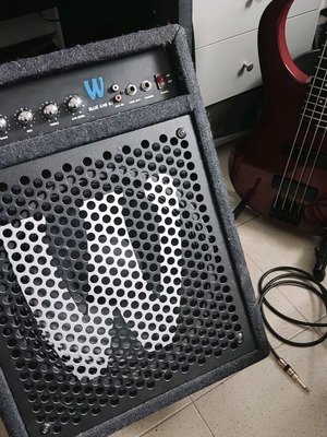 Warwick Blue Cab 60 bass amplifier used with Celestion Pulse 12 speaker