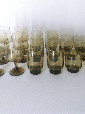Libbey Tawny Accent USA 70' glasses like new, set of 18 pieces