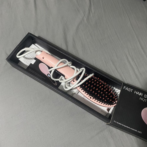 Hair Straightening Comb new, heats up to 230 degrees