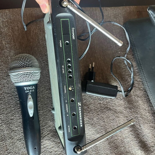 Seinheiser receiver and microphone like new