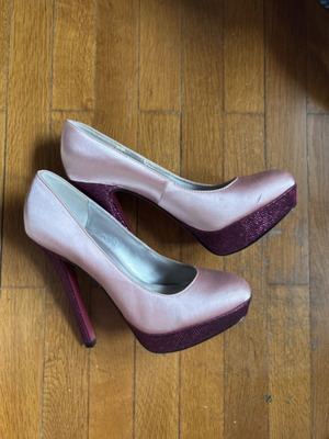 Paris Hilton pink satin high heels like new, size 38 narrow fit