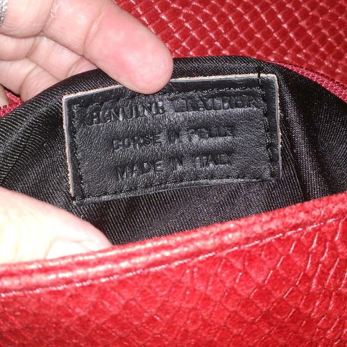 Leather crossbody bag new, with removable chain