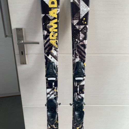 Armada skis used with bindings 137 cm