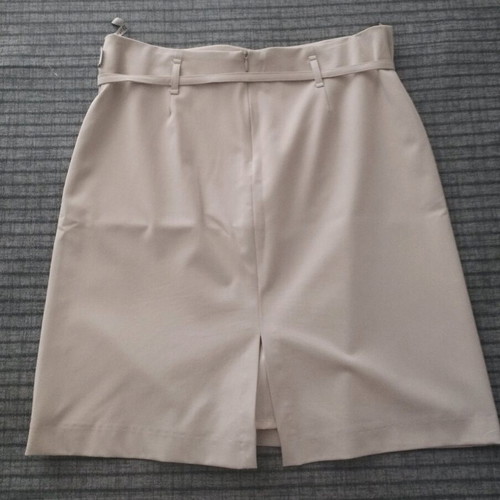 Ysatis mini skirt beige like new with belt