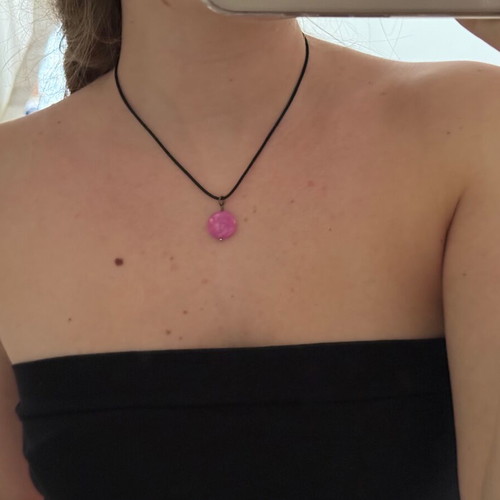 Necklace with pink bead like new