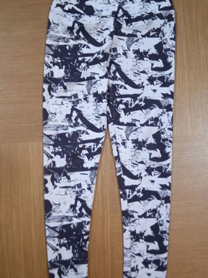 Sports leggings used for girl 7-8 years, black and white