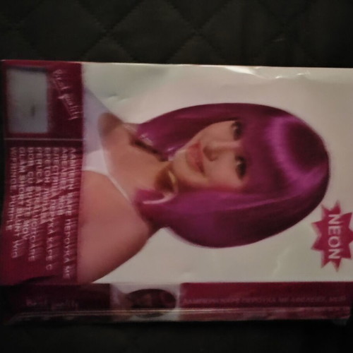 Fuchsia Wig new with box