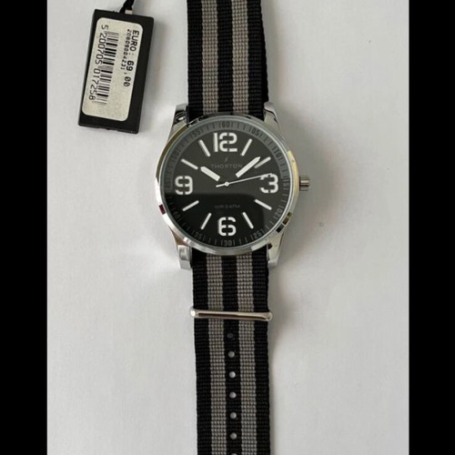 Thorton 9004231 watch new with fabric strap and 30m water resistance