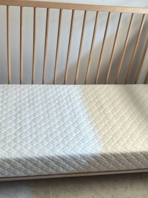 Sniglar baby cot used, convertible to toddler bed/sofa