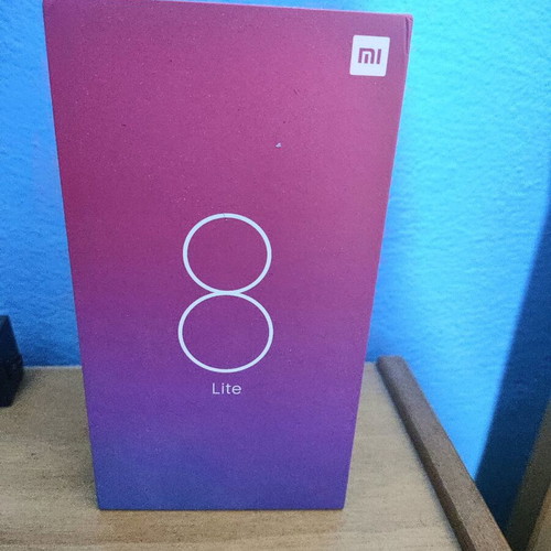 Xiaomi Mi 8 Lite smartphone like new, black, 64GB