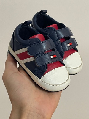 Tommy Hilfiger shoes new, size 17.5