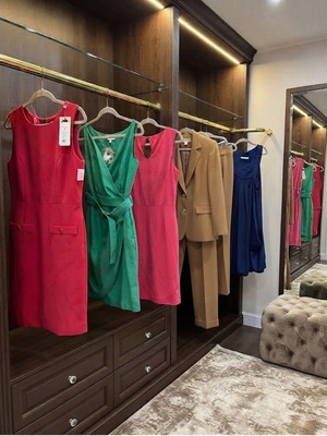 Luxury wardrobe clearance bundle with Paul Smith suit and designer dresses, size M 38