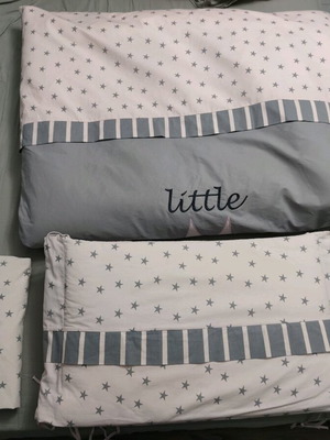 Little Princess crib set pink like new