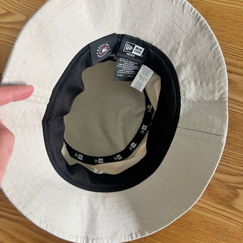 New Era bucket hat medium beige like new