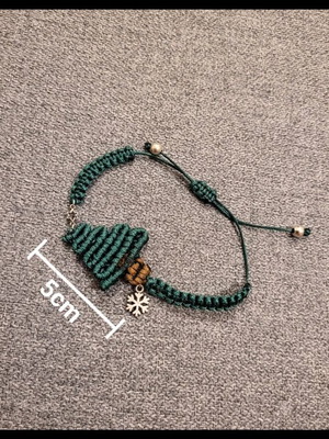 Macrame Christmas Tree Bracelet like new, green and silver