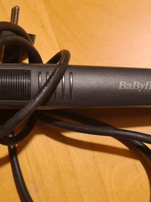Babyliss Nano Technology hair straightener used with ceramic plates