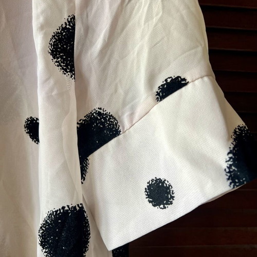 Sister Jane polka dot shirt like new, size M, cream and black