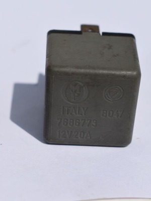 Ρελέ Italy B047 7686773 για Fiat Alfa Romeo Lancia σαν καινούργιο