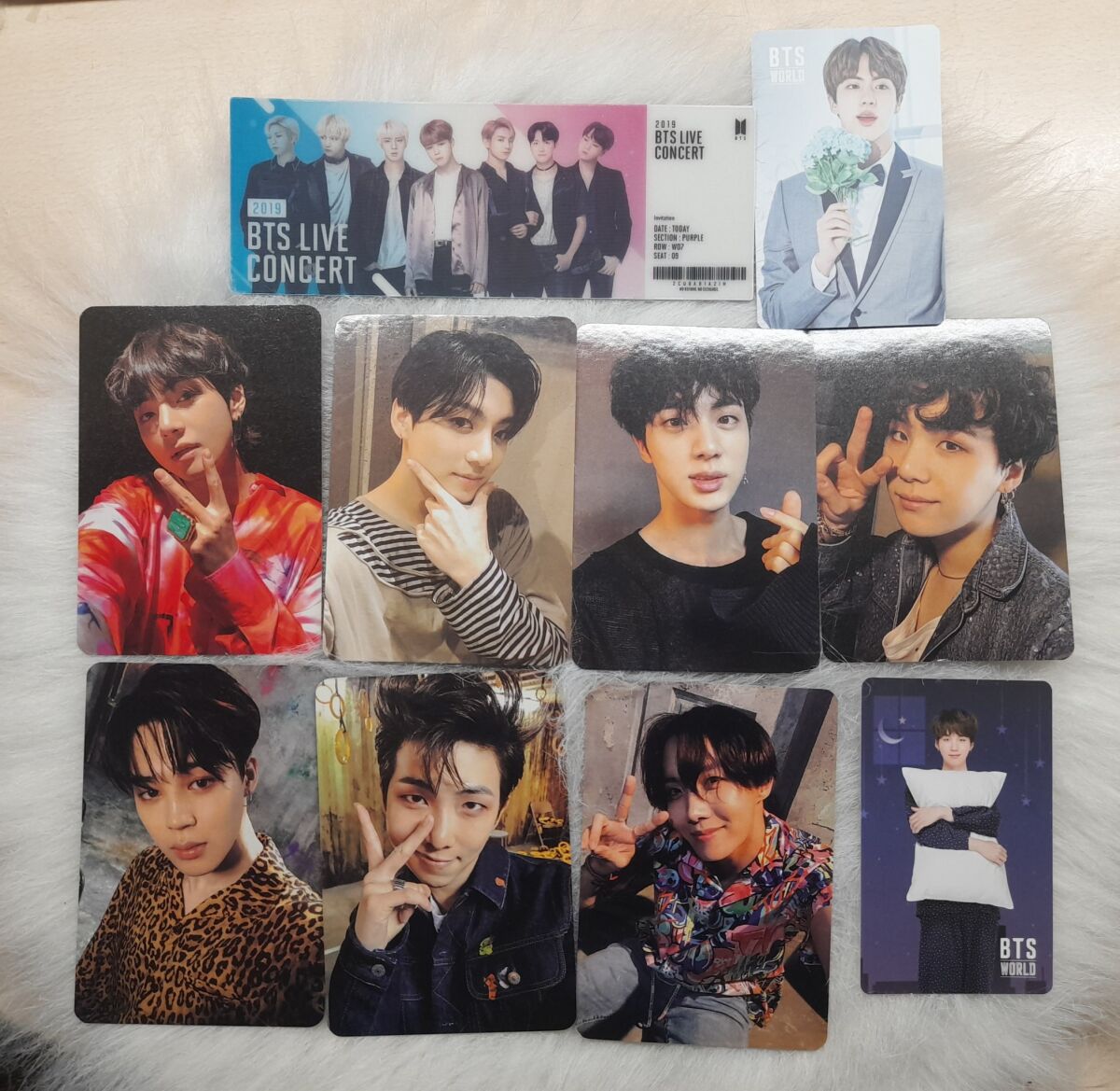 BTS World Limited Edition Album like new - € 28,00 - Vendora.cy