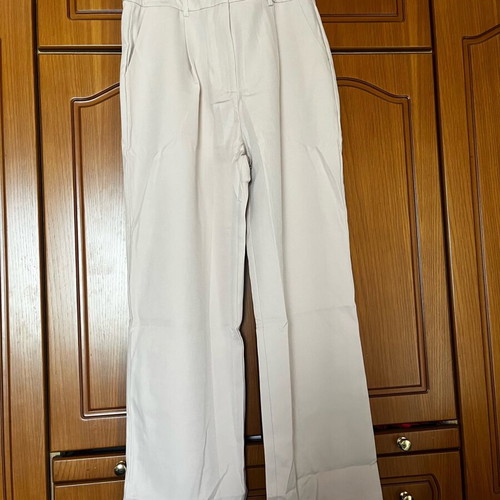 Pants new, beige, size XL 42 14