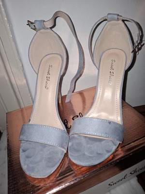 Suede sandals baby blue size 36, heel height 9 cm, like new