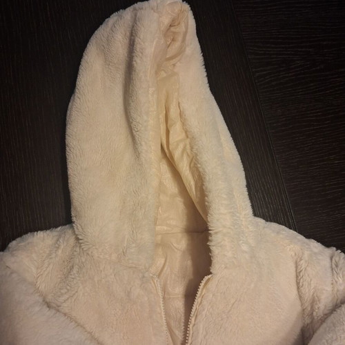Reversible fur jacket with hood and pockets