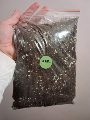 Φυτόχωμα εσωτερικού χώρου καινούργιο, πακέτο 4 τμχ 1,5Lt