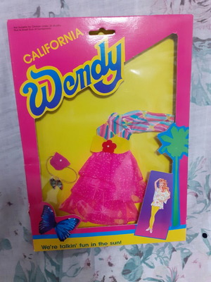 Wendy doll clothes new