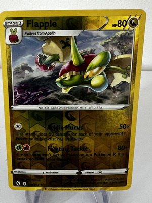 Flapple 120/203 Evolving Skies Pokémon κάρτα σαν καινούργια