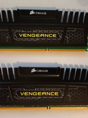 DDR3 RAM Corsair Vengeance 8GB like new, 1600MHz speed