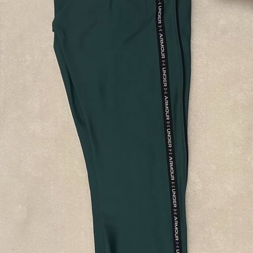 Under Armour leggings used, size XS, green