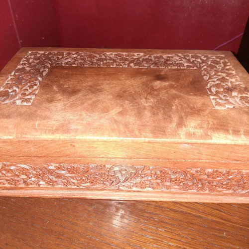 Wooden carved vintage jewelry box used, lined