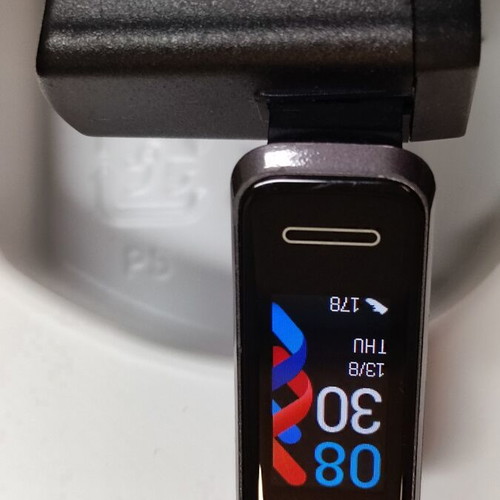 Huawei Band 4 smart watch like new