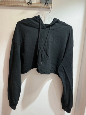 Crop-top sweatshirt used, size M, black with hood