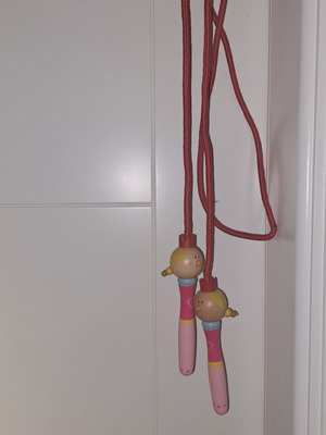 Children's jump rope like new with princess handles