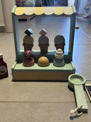 Little Dutch Wooden Ice Cream Shop Set like new, complete