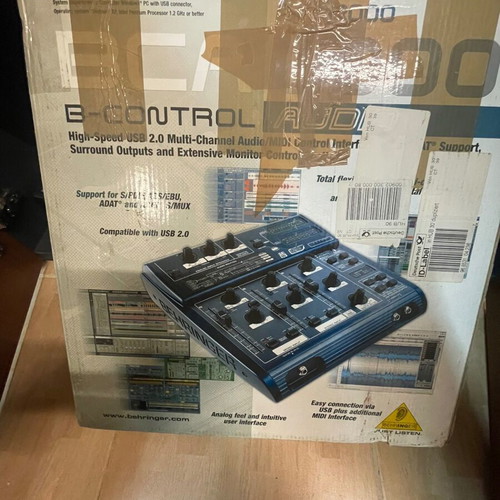 Behringer MIDI Interface Console like new