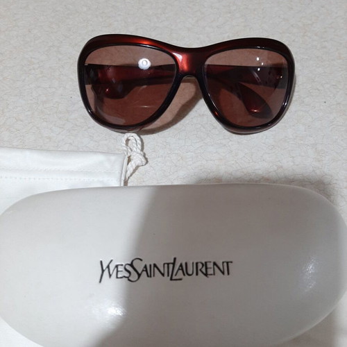 Yves Saint Laurent Vintage Sunglasses 2001 like new