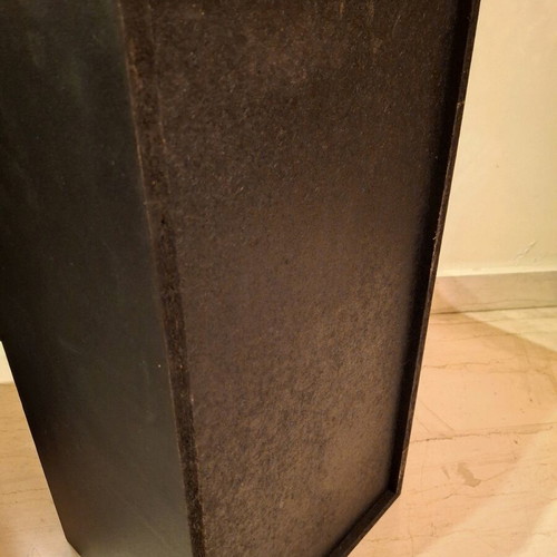 Speaker boxes like new, set of 2, wooden with black fabric