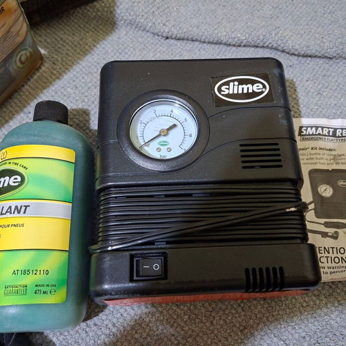 Slime Smart Repair Tire Repair Kit like new with 12V compressor and sealant