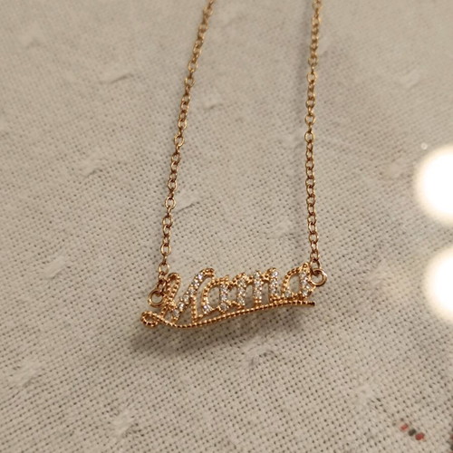 Metal necklace new, very good quality