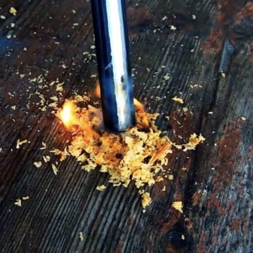 Handheld fire starter like new for survival and camping