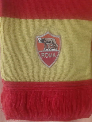 Roma scarf like new