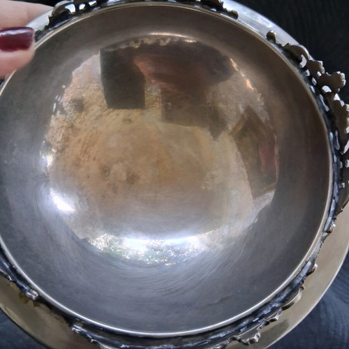 Victorian Revival Silver Plated Fruit Bowl like new
